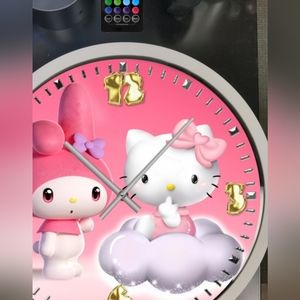 Giant kitty clock